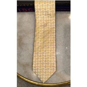 Brooks Brothers 346 - Yellow Cream Paisley Pure Silk‎ Made in USA Necktie
